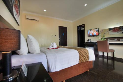Executive Double or Twin Room image 10