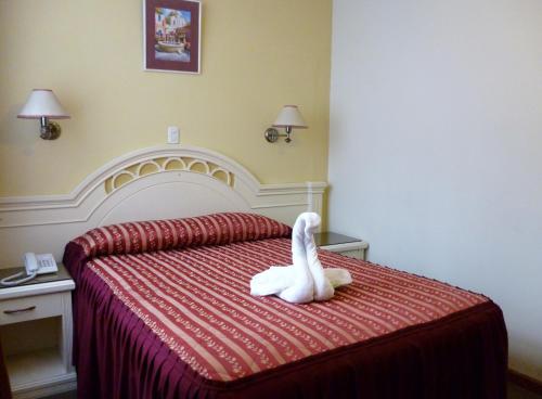 Guestroom, Hotel Faraon in Tacna