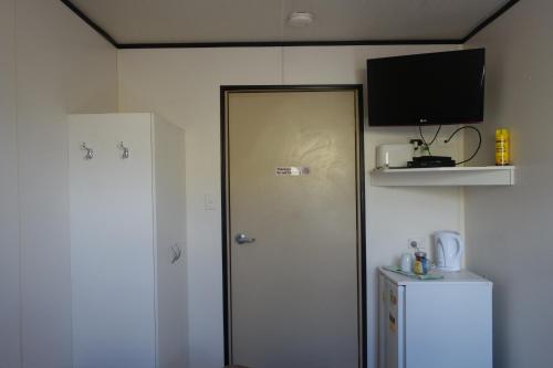1 twin bed