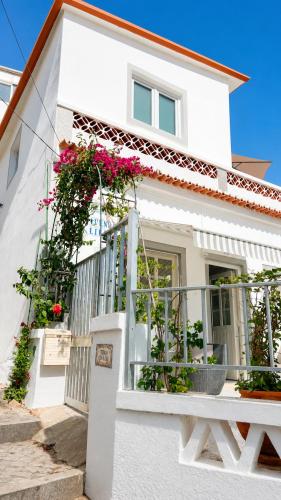 Casa tradicional- 3 quartos-150m praia no coração da cidade velha – khách sạn tại Khac