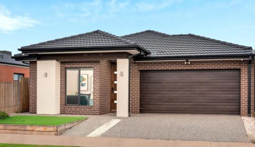 Rockbank Business & Family Stay in Melton South