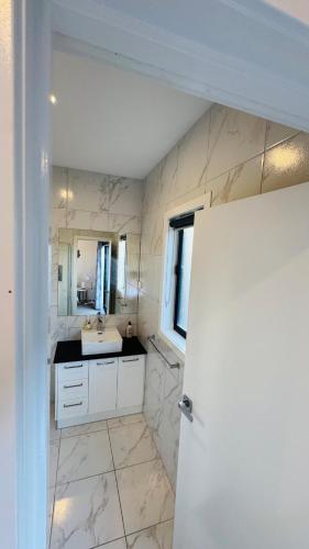 Greenpoint Luxury Residence in Caroline Springs