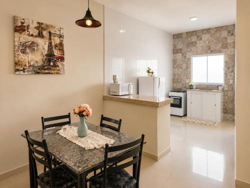 Iekārtas, Casa Duplex Esperança - Ar e Garagem Privativa (Casa Duplex Esperanca - Ar e Garagem Privativa) in Bom Jesus da Lapa