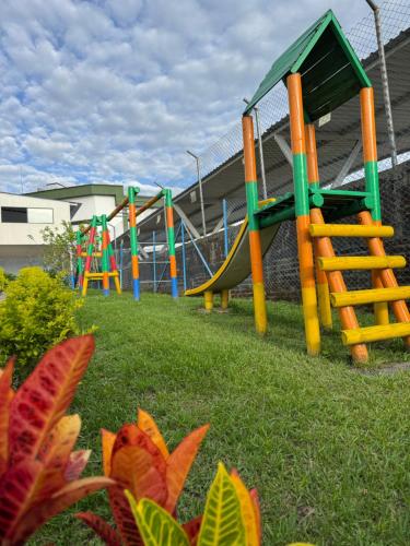 Apartamento cerca parque del Café con Piscina (Apartamento cerca parque del Cafe con Piscina) in 蒙特內格羅