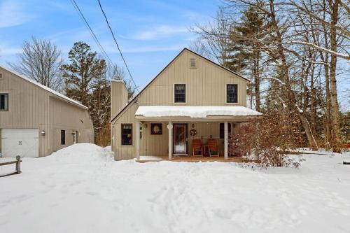 Peaceful Home in Hales Location (NH)
