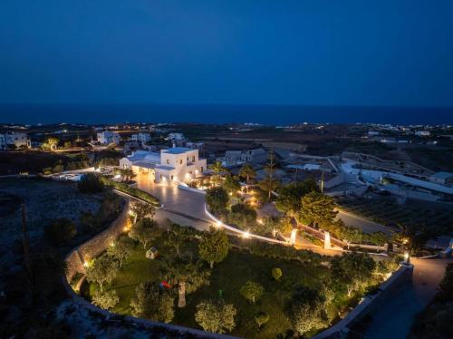 Maison Palms A Private Santorini Estate & Exclusive Wedding Venue, with a Luxury Villa for Unforgett