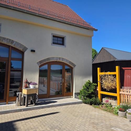 Viesnīcas āriene, Idyllische Ferienwohnung am Viadukt in Schmolln-Putzkau