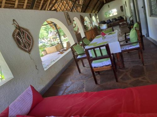 Cave House in Kilifi