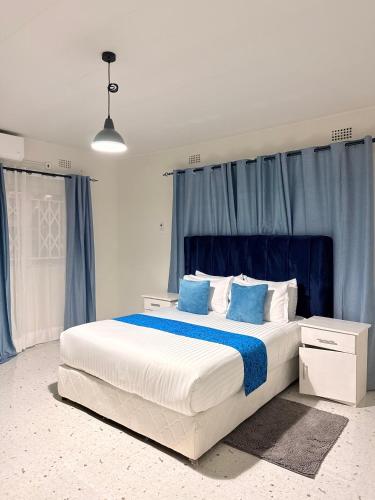 Hippo Tan Apartments - Livingstone