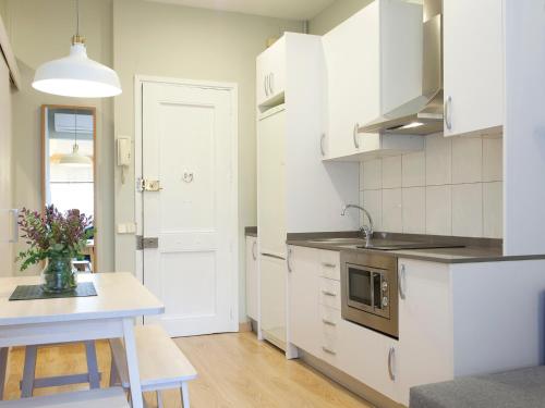 Cozy Gracia 2 bedrooms, Barcelona (zdjęcie 8)