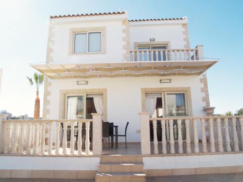 Villas Ithaca Protaras