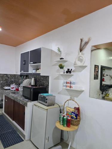 Kitchen, JE LUxury Homestay in Leganes