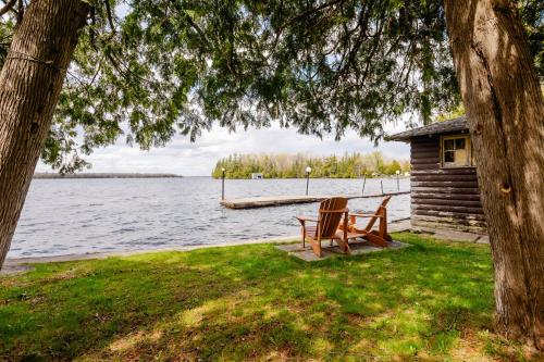 Atpūtas iespējas, Waterfront, BBQ, Beach Balsam Lake Resort in Kawartha in Rosedale (ON)