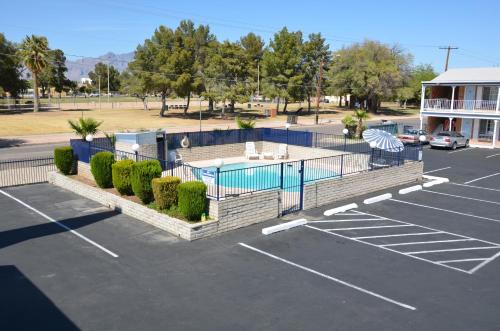 Úszómedence, University Inn near Tucson Gyerekmúzeum