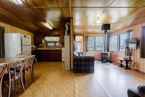 virtuve, Waterfront, BBQ, Beach Balsam Lake Resort in Kawartha in Rosedale (ON)