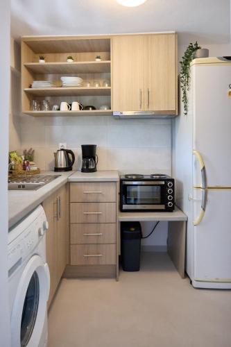virtuve, Thea Apartments in Emporios