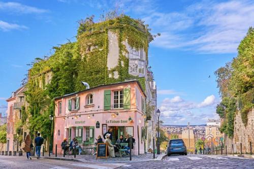 Magnifique appartement en face du metro Lamarck - Montmartre in Montmartre