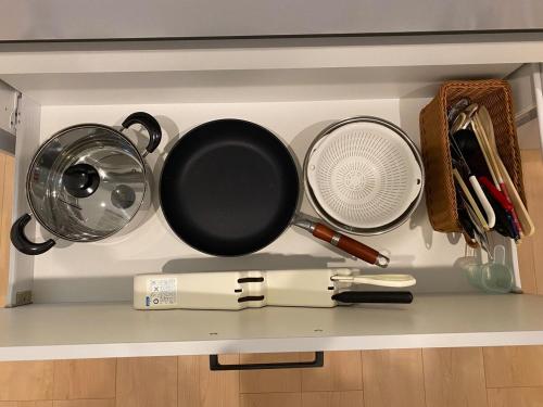 Family House with Free Parking - 5 Min to JR & Metro in North Osaka