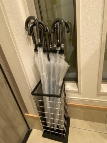 Family House with Free Parking - 5 Min to JR & Metro in North Osaka