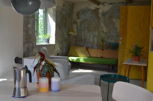 Modern seaside barn in Ostra Hoby