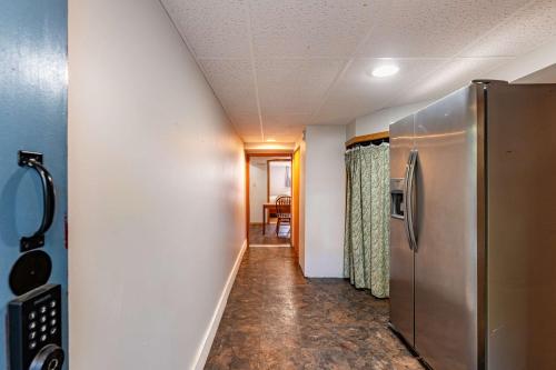 Létesítmények, 2BR Basement - Near St Paul - WFH Desk & Patio in Oakdale (Minnesota)