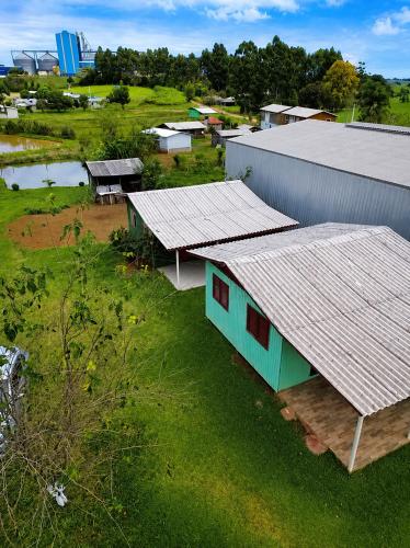 Casa Completa mobiliada próx à JBS (Casa Completa mobiliada prox a JBS) in Rodeio Bonito