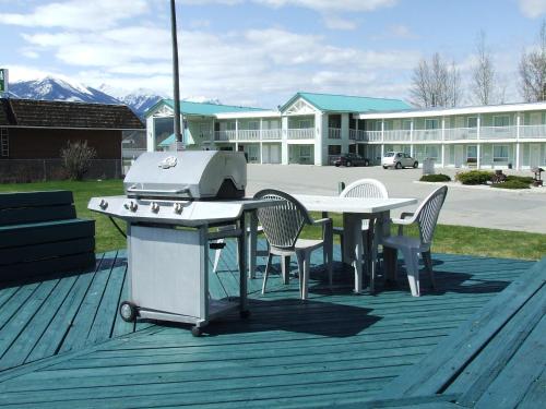 Létesítmények, Ponderosa Motor Inn in Golden (BC)