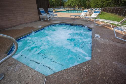 Lake Texoma Camping Resort Cabin 17 in Willow Spring, USA