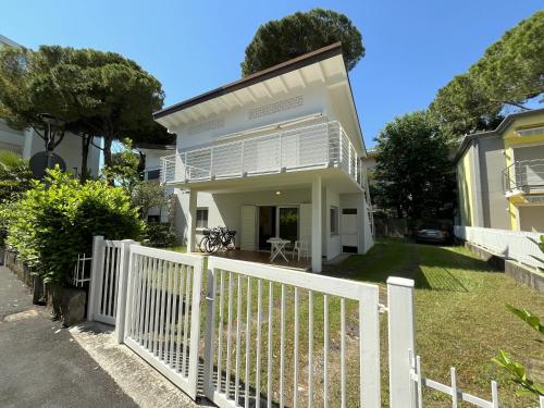 Lignano Sabbiadoro with garden