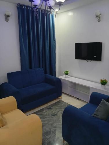 Highland Breeze Hotel and Apartments Limited