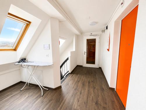 Exterior view, easyHotel Zurich City Limmatplatz in Escher Wyss - Gewerbeschule