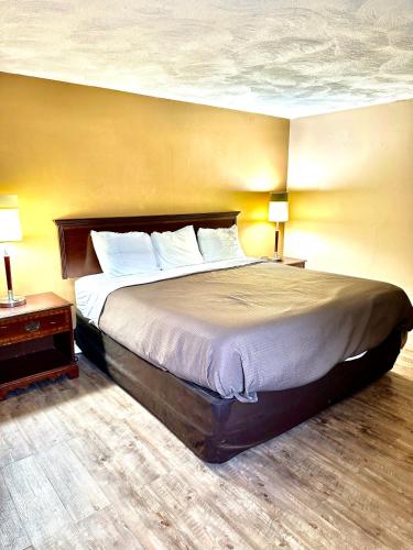 1 queen bed