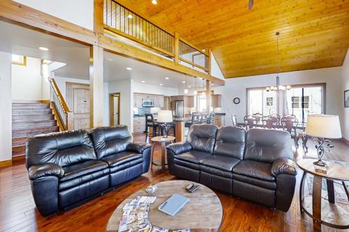 Lakefront Paradise in Pagosa Springs, USA