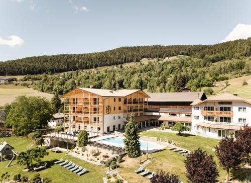 Exterior view of Hotel Nussbaumerhof ***