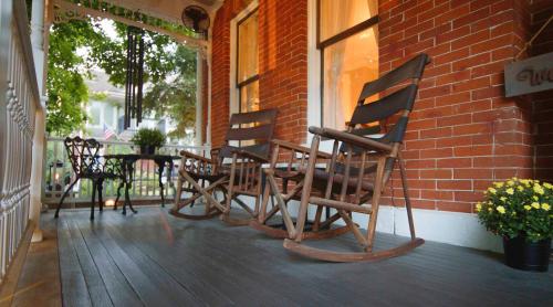 Main Street Inn in Parkville (KS)