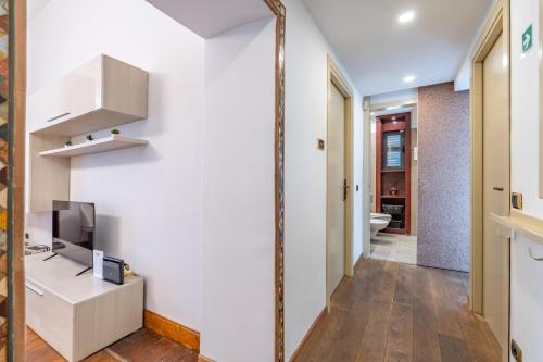 Vivilo Collection - Gallarate Terrace Apartment in Tiburtino