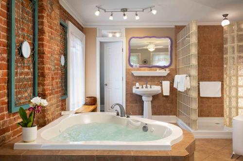 Main Street Inn in Parkville (KS)