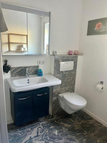 Ferienwohnung Nähe Autobahn Ruhige Lage für Familien & Monteure (Ferienwohnung Nahe Autobahn Ruhige Lage fur Familien & Monteure) in Erolzheim