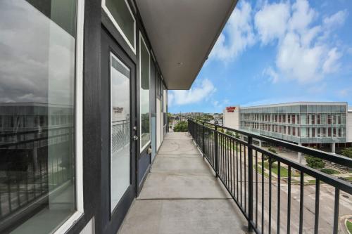 Houston Luxury Apartment Features a rooftop pool city views and king-size beds in Houston