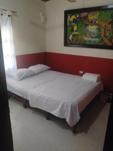 Habitación Doble, Baño Privado, 4 Cuadras Del Rodadero, Zonas Comerciales
