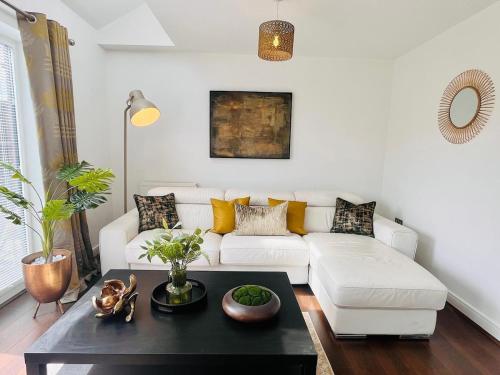 Beautiful 4-Bedroom House Near City Centre – khách sạn tại Trung tâm Manchester
