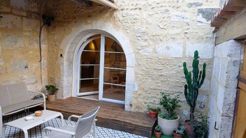 Balcony/terrace, Mas de l'Amarine - Entre Camargue et Provence - Jacuzzi - Wi-Fi in Bellegarde