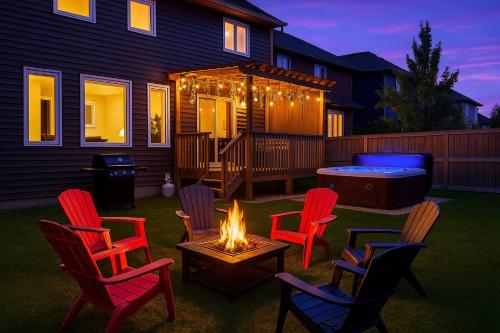 Outdoor Oasis-Hottub-BBQ-Firetable-AC-KingBd-85in TV – khách sạn tại Khu Britannia Youngstown