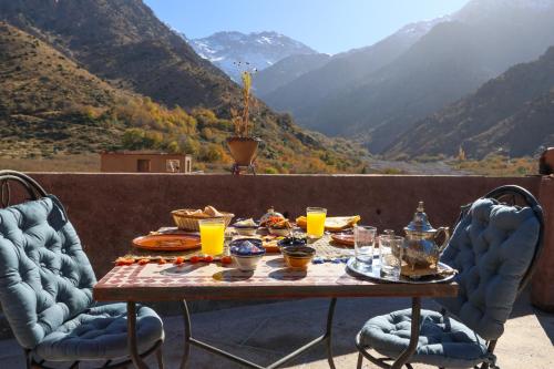 Eagle Lodge in Aroumd