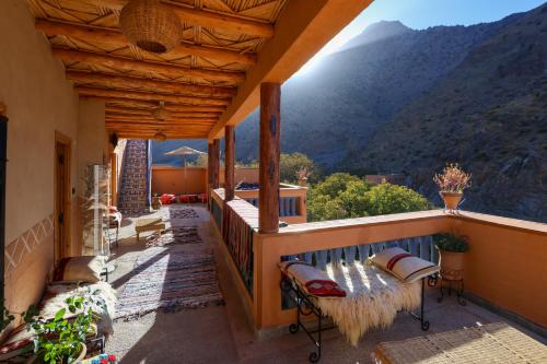 Eagle Lodge in Aroumd