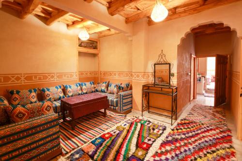 Eagle Lodge in Aroumd
