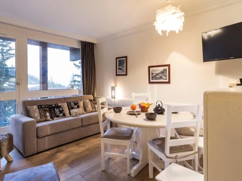 Appartement rénové calme avec balcon et wifi, 5 pers - FR-1-346-363 – khách sạn tại Peisey-Nancroix