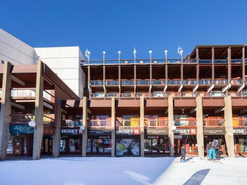 Appartement rénové 3 pièces ski aux pieds 8 pers balcon sud-est aux Arcs 2000 - image 3