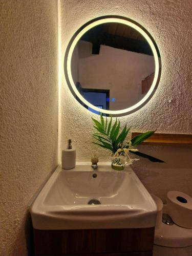 GuateMia Delux Prived bath Queenbed Prived Beach area in Santa Cruz la Laguna