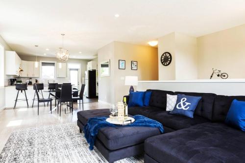 Executive Home - Long Stays - Garage - WiFi & NFLX